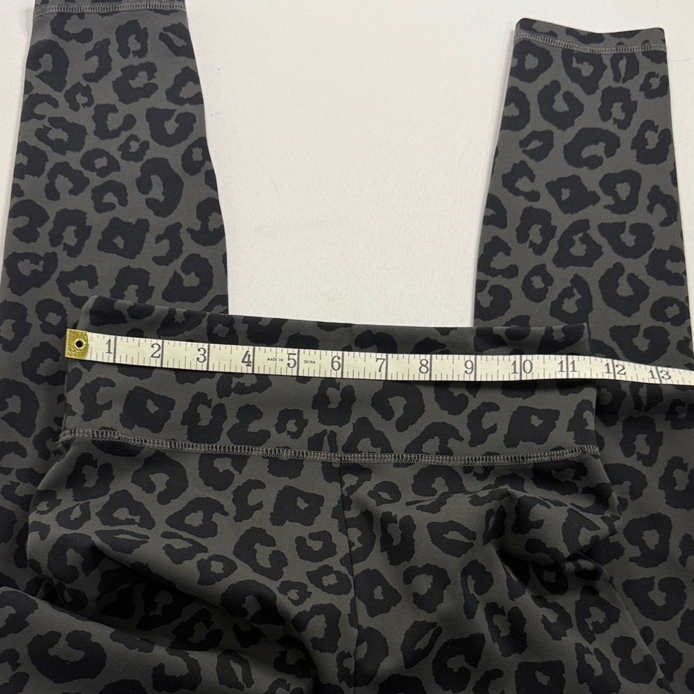 Abercrombie & Fitch Dark Patterned Leggings - image 5